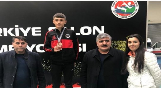  Atletizm yarışlarından ilk madalya geldi